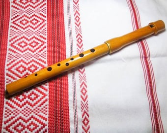 Volksflöte, Holzflöte, Sopranflöte, Professionelle Flöte, Blasmusikinstrument aus Holz, Ethnisches Musikinstrument, Musikalisches Geschenk