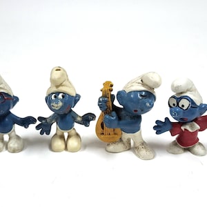 Vintage Peyo PVF Smurf Lot Figurines Schleich