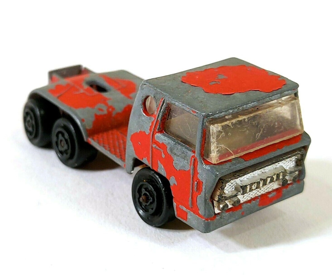 Camion Bernard Majorette Rouge 1/100 (1) – Etoile Auto49