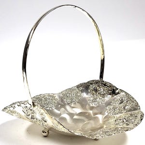 Vintage Silver Plated Candy Bon Bon Dish with Handle Ornate