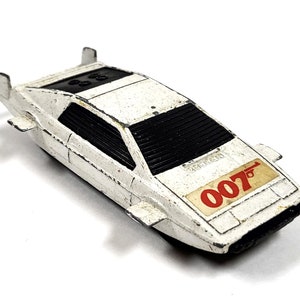 Corgi Juniors 007 Lotus Esprit vintage L&#39;Espion qui m&#39;aimait en métal moulé sous pression