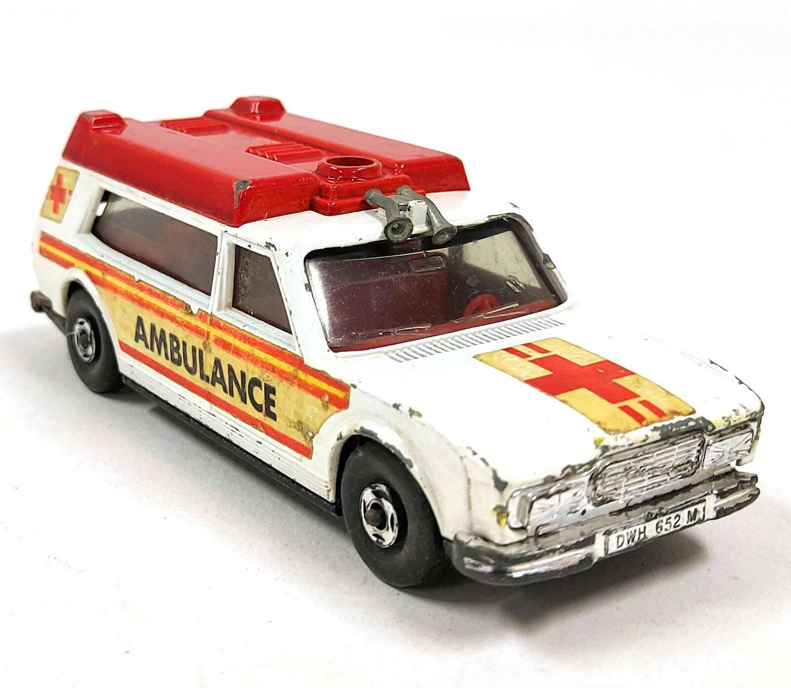 Maquette camion : Junior Kit : Ambulance avec figurine - Jeux et