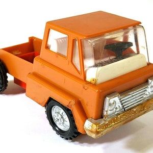 Vintage Playart Batteriebetriebener Spielzeug Lastwagen Auto Hong Kong