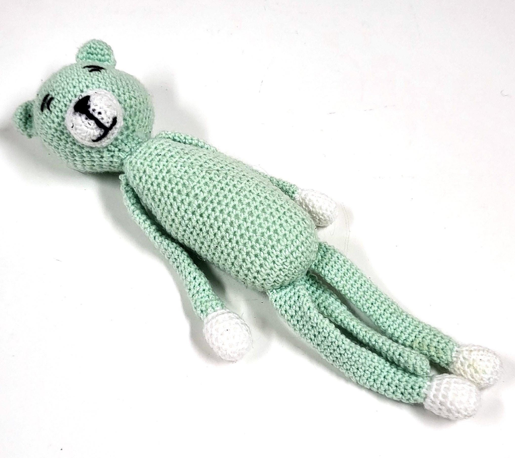 手作りかぎ針編みの緑のクマのぬいぐるみ：16インチの編み込みテディ