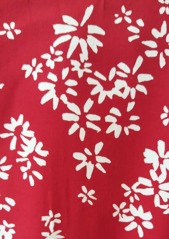 Vintage 90s Dark Red White Floral Print White Rib… - image 10