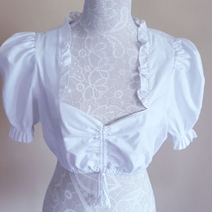 Vintage White Dirndl Crop Top,Short Puffy Elastic Ruffle Sleeve,Ribbon Chest Elastic Edge Size DE 36 or US S Oktober Fest Crop Top
