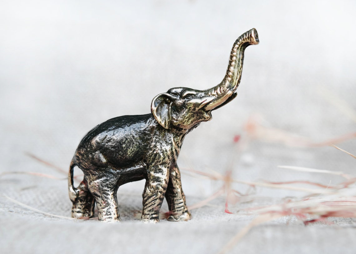Miniature éléphant figurine en bronze sculpture d'éléphant Etsy