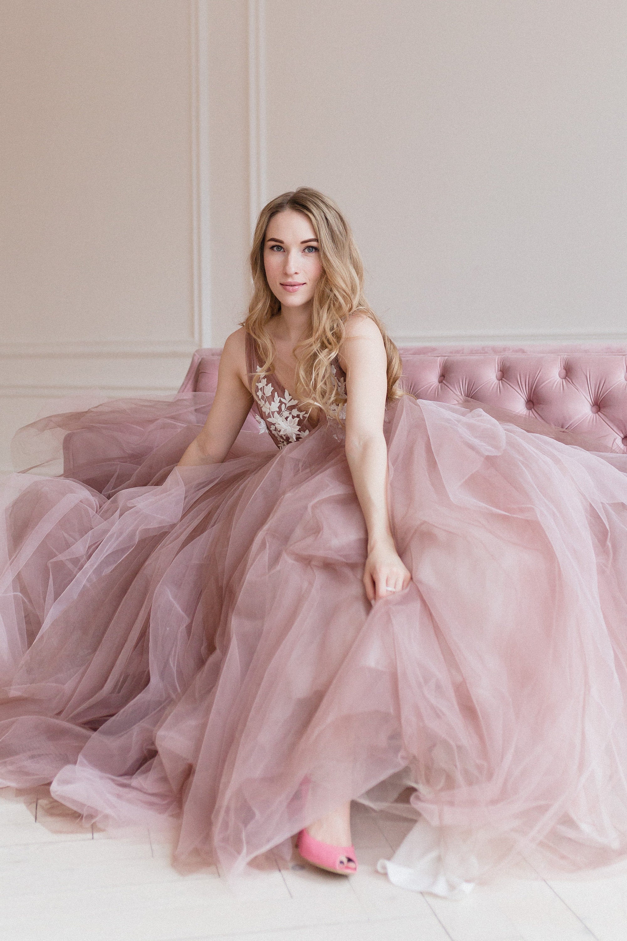 Pink Tulle Wedding Dress Puffy Ball Gown Skirt Deep V-neckline Open ...