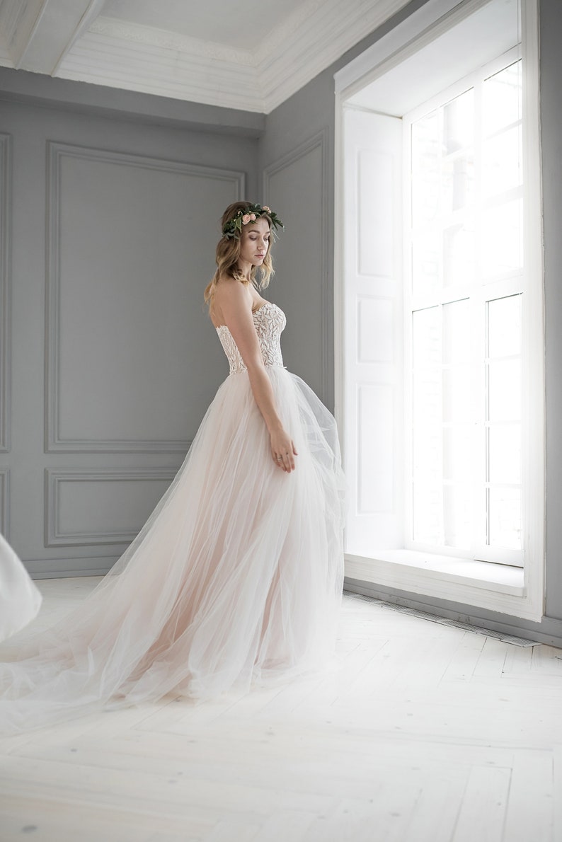 Sweetheart corset wedding dress, Lace bodice and tulle skirt, A line silhouette, Boho wedding dress, Blush color, Fairy wedding dress image 5
