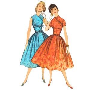Vintage-Schnittmuster aus den 1950er Jahren: Kleid im Empire-Stil - Brustumfang 32 Zoll (81,3 cm)