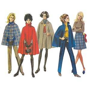 Puede incluir: Cinco mujeres vistiendo diferentes estilos de capas. Las capas son de varios colores y patrones, incluyendo cuadros, rojo y azul. Las mujeres visten diferentes atuendos, incluyendo pantalones, faldas y vestidos.