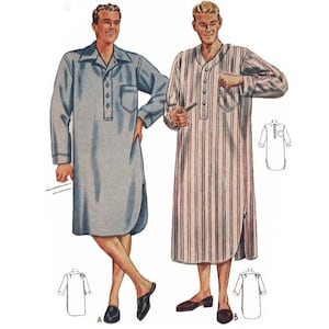 Op de afbeelding: Twee langarmige overhemden voor heren, een blauwe en een rood-wit gestreepte. Beide overhemden hebben een knoopsluiting en een zak aan de linkerkant. De overhemden worden getoond op twee mannequins die zwarte pantoffels dragen.