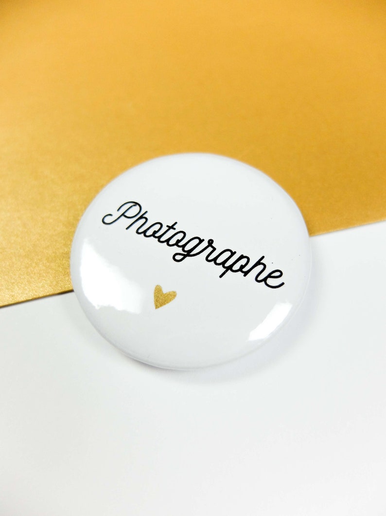 Photographer wedding badge image 5