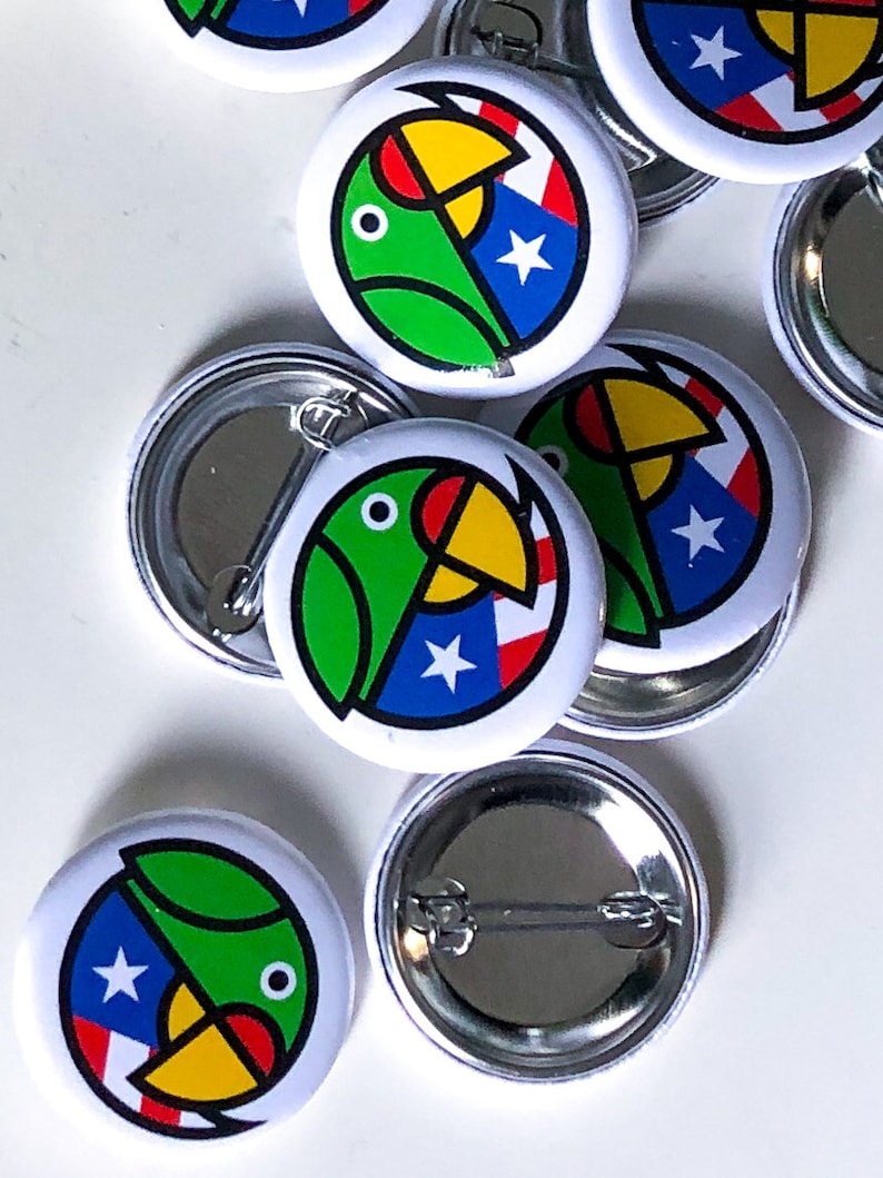 Puerto Rico Parrot Button
