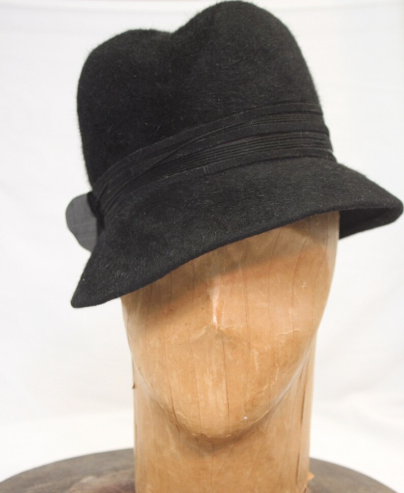 Felt fur hat,Black felt Cloche hat new look style millinery boutique hat hat by milliner Hat vintage 1960 High cap cloche hat