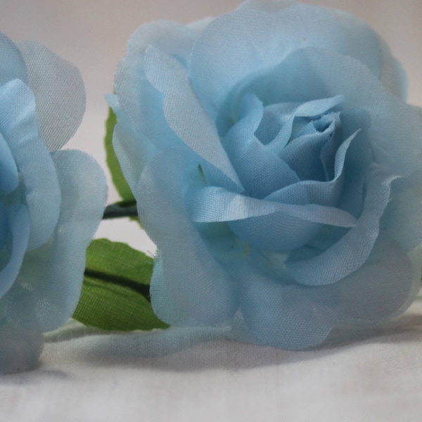 Vintage 80s-90s blue roses,Roses flowers bouquet,Fabric flowers,blue floral garnish, vintage millinery,art craft flowers,artificial roses