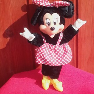 Minnie Mouse Plush Toy in Polka Dot Red and White Dress with Plastic Face, Hands, Shoes Made by Applause