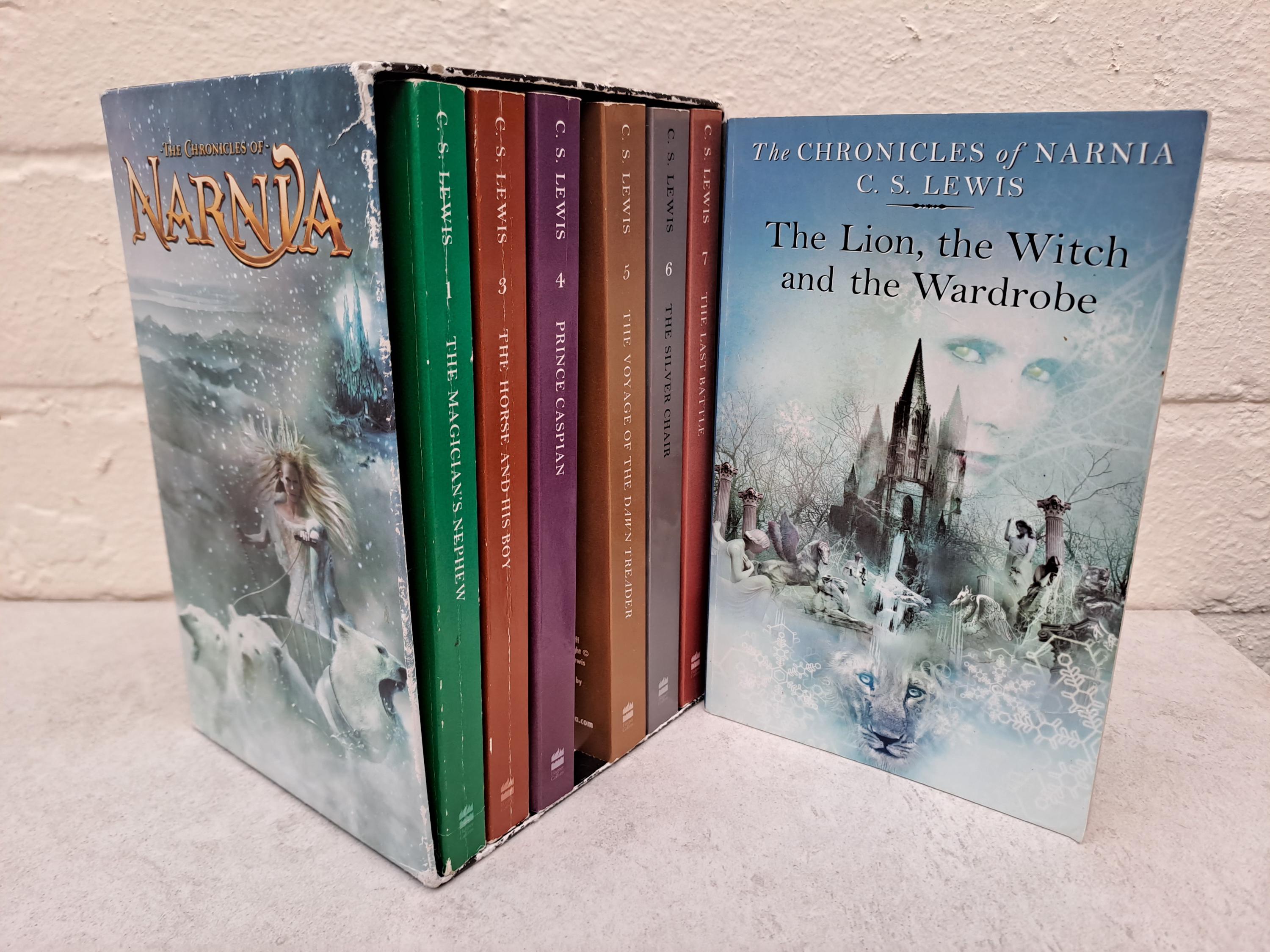 The Complete Chronicles of Narnia Box Set Lions Books Lion Witch