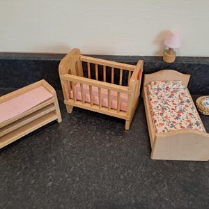 Vintage Wooden Dollhouse Nursery Bed Cot Baby Changer Dog Basket Lamp Bedroom Dolls house Decor Furniture