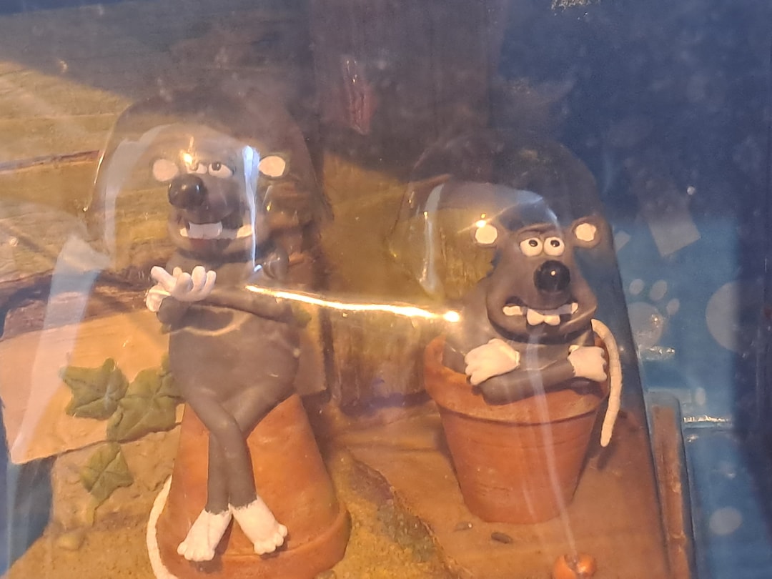 Sid and Nancy the Rats Creature Comforts Vintage Figure Figurine