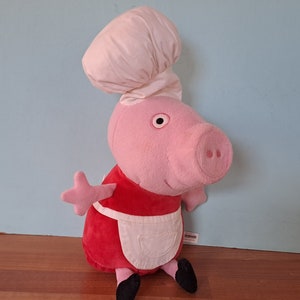Figura de peluche de Peppa Pig con gorro de chef original de 2003 de la caricatura de televisión.