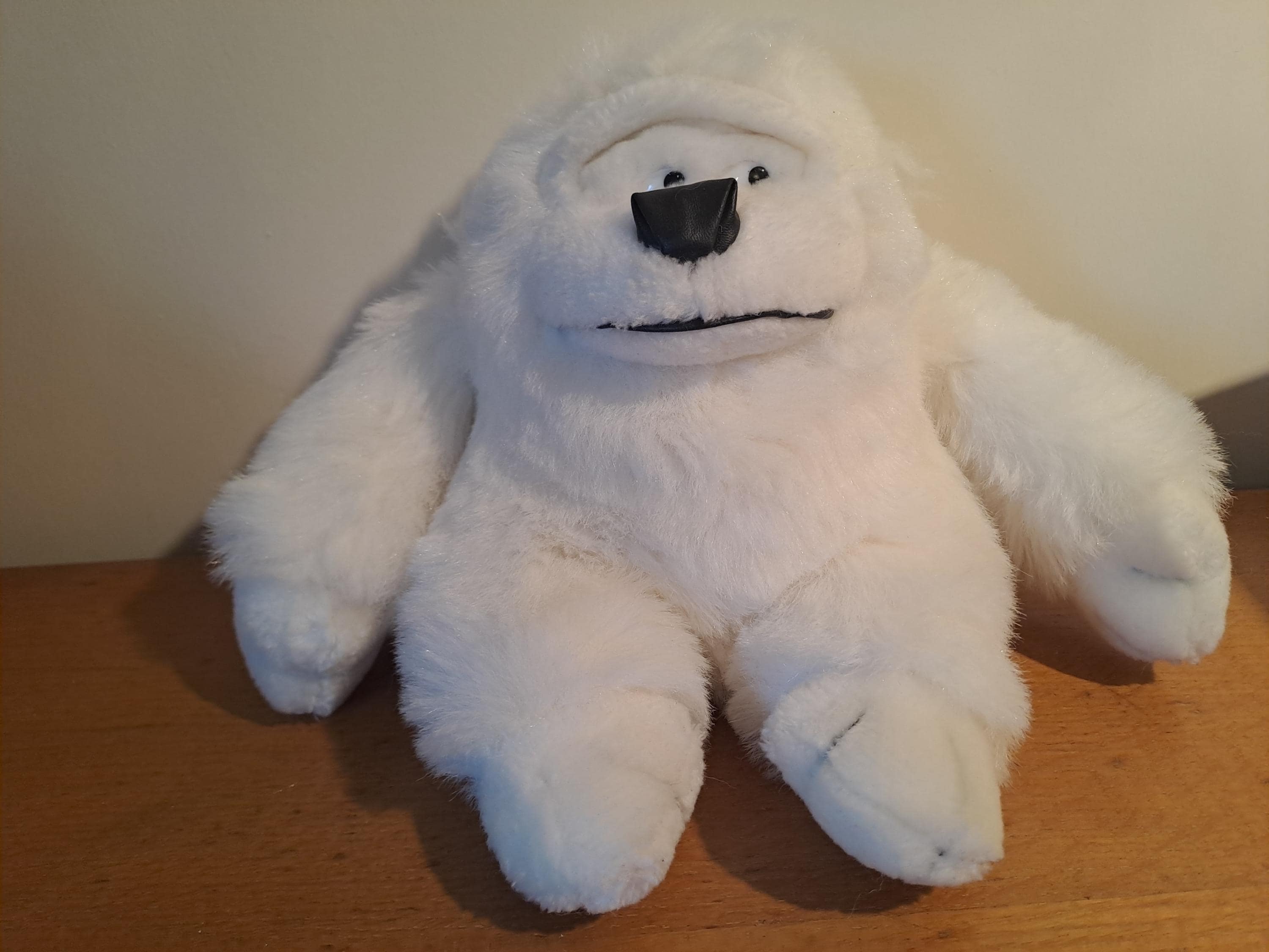 Large Albino 1980s Gorilla Vintage Teddy Collectors Plush Cheeky Monkey Toys.