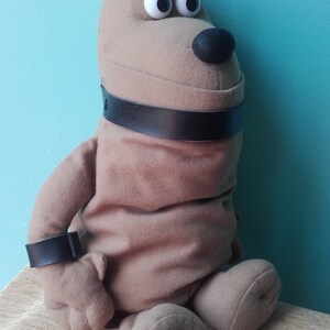 Wallace and Gromit Vintage Preston the Dog Stuffed Cuddly Soft Toy with Beanie Bottom. 1989. Made by Born to Play TM Plush Clean Condition image 3