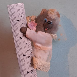 Weird Jolly Mouse Bride Gripper Hugger Clip on Clip-on Doll Toy Figure - Rare Vintage Collectable 1970s