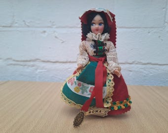 Lela Florence Roma, poupée italienne vintage des années 1960, tenue traditionnelle, figurine de collection.