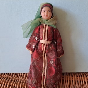 Vintage Asian Woman 1960s Traditional Dress Collectable Souvenir Doll Figure