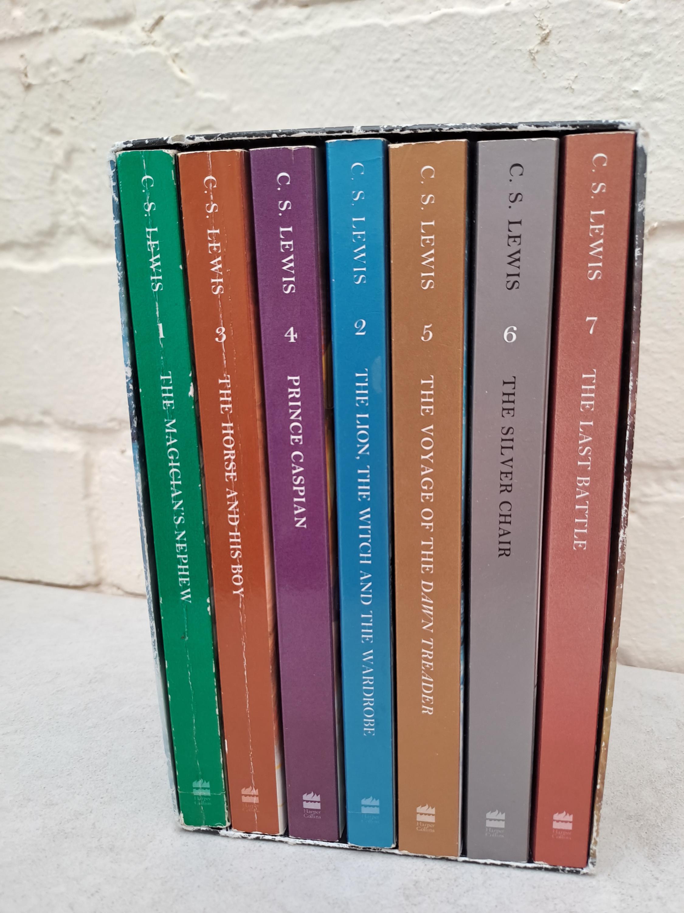 The Complete Chronicles of Narnia Box Set Lions Books Lion Witch and ...