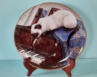 A Touch of Ivory by Daphne Baxter Franklin Mint Heirloom Collection Fine Porcelain Plate Limited Edition number qa3548