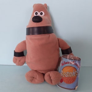 Wallace and Gromit - Vintage Preston the Cyber Dog Beanie with Original Tag Soft Plush Toy 1989 Made by Born to Play TM.