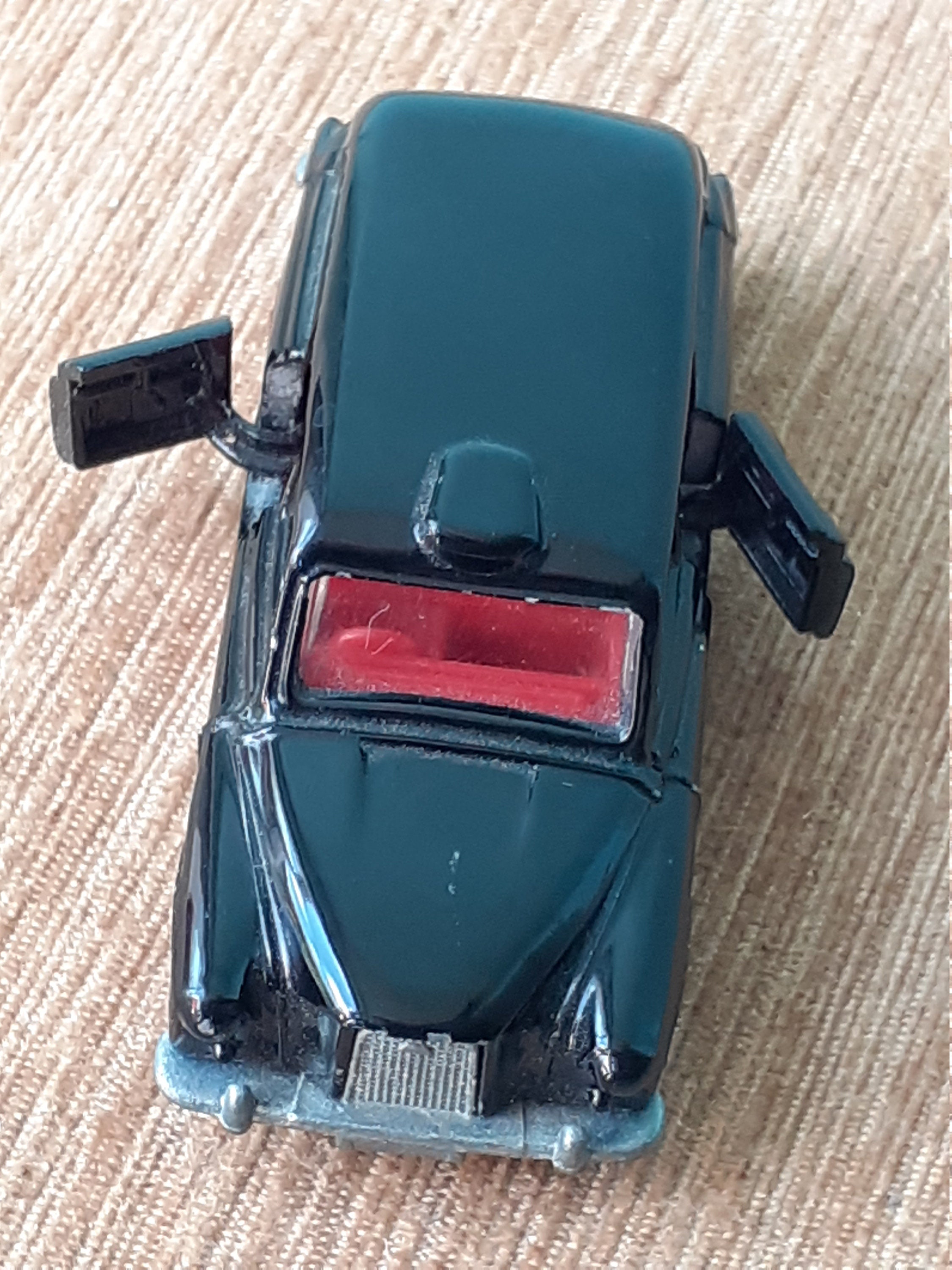 オースティン コーギー ロンドン ハックニー タクシー キャブ おもちゃ