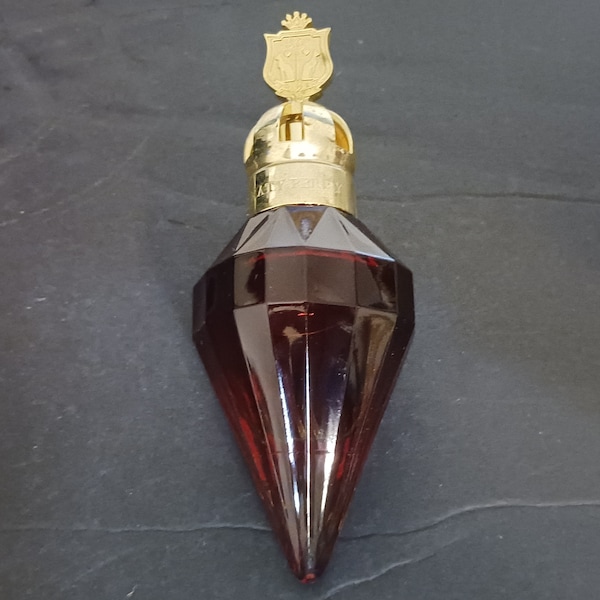 Katy Perry "Killer Queen" red spray 1 oz. 30 ml women perfume. Fast, free shipping to U.S.A.