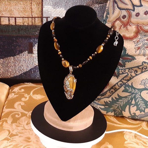 Carolyn Pollack Sterling, brass and beautiful Tigers Eye American West Neclace with pendant. Fast, free shipping to U.S.A.