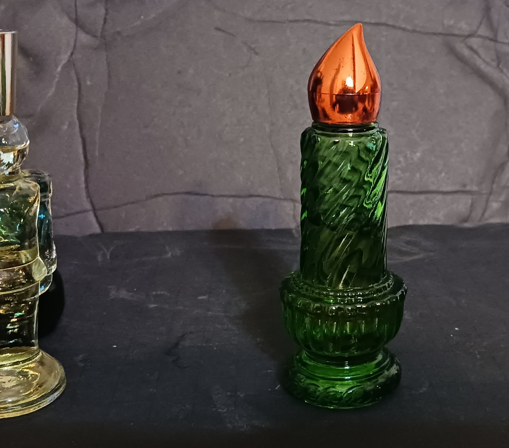 工芸品 AVON Xmas candle type perfume bottle Avon Christmas Candle,stocking and Santa Bottles With