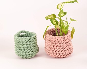 Bathroom Essentials Crochet Kit, Beginners Crochet Kit, Chunky Crochet  Basket, Washable Crochet Scrubbies 