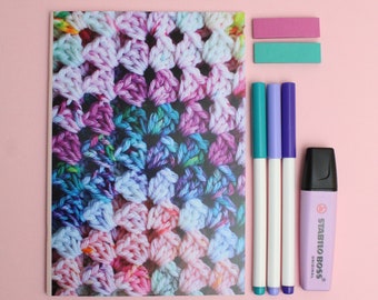 Carnet de notes de créateurs au crochet - Carnet de notes A5 avec du papier quadrillé.