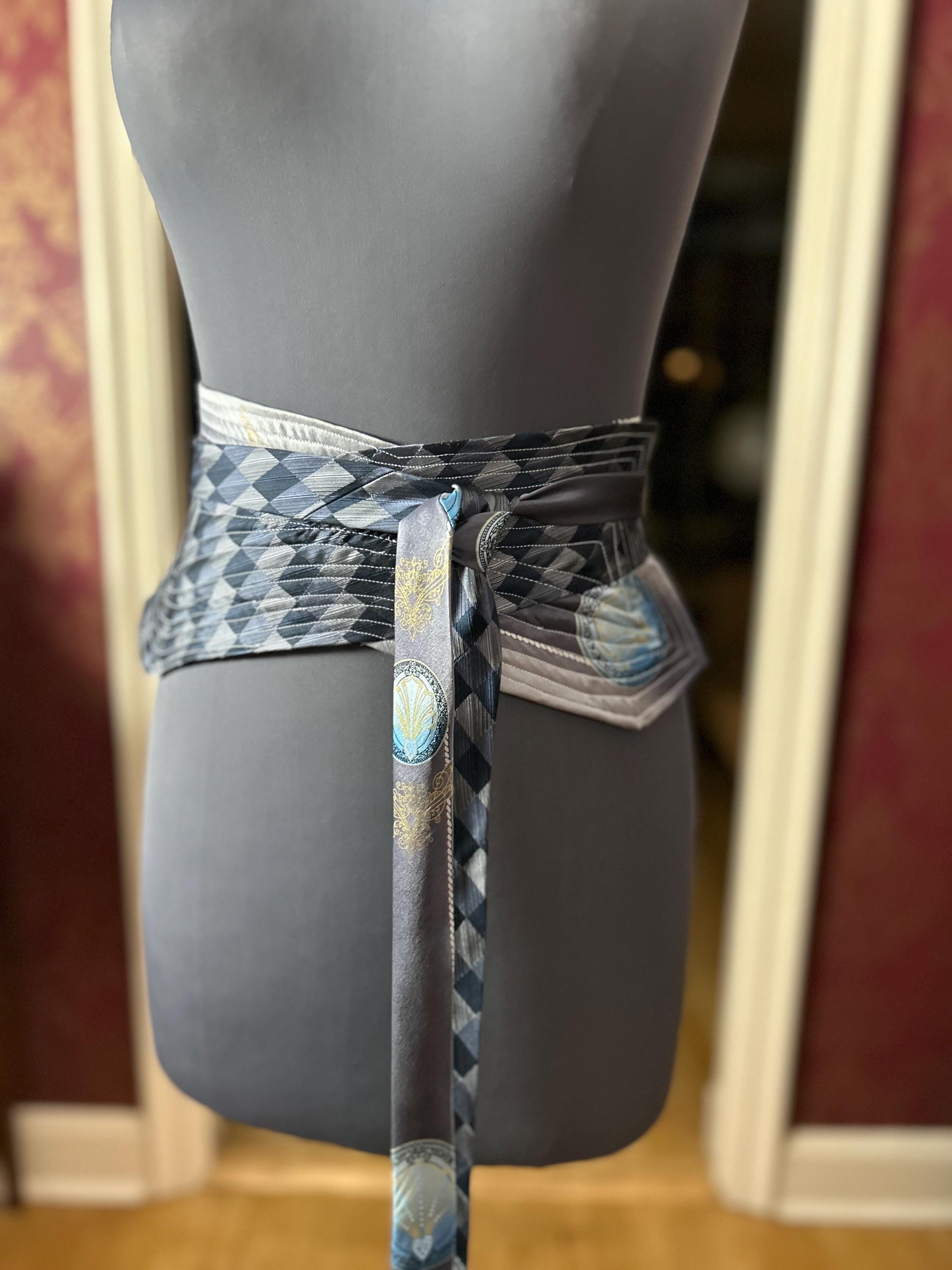 Upcycled Silk Necktie Obi Belt | Handmade Men’s Tie Waist Belt | One-of-a-Kind Katie Knoblach | Turning old neckties into something stylish  main image 3
