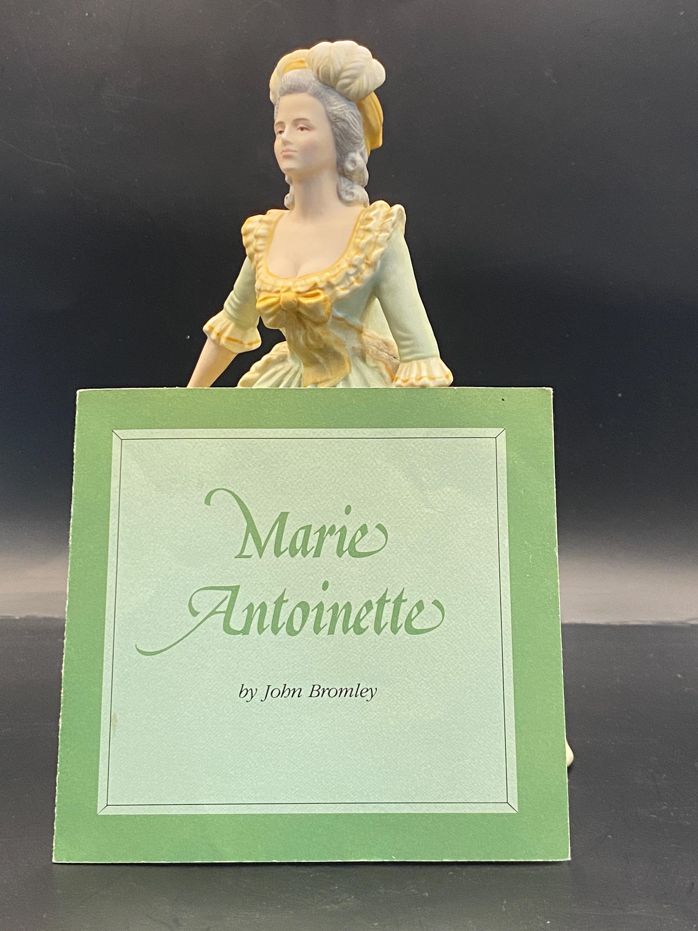 ANCIENNE FIGURINE VERTUNNI DE 1950 55mm MARIE ANTOINETTE ETAT D'ORIGINE