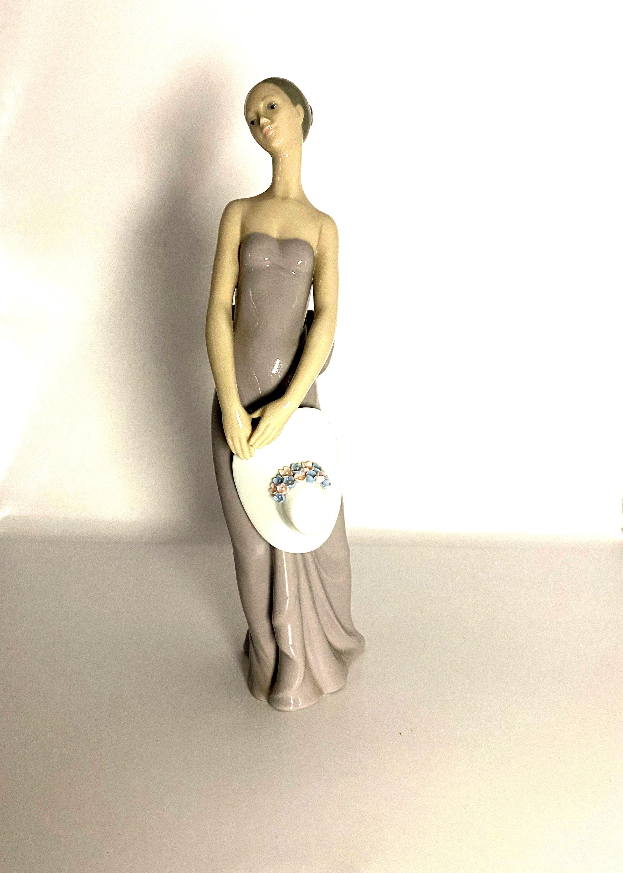 Lladro Bridesmaid Figurine #5598 Retired - Etsy