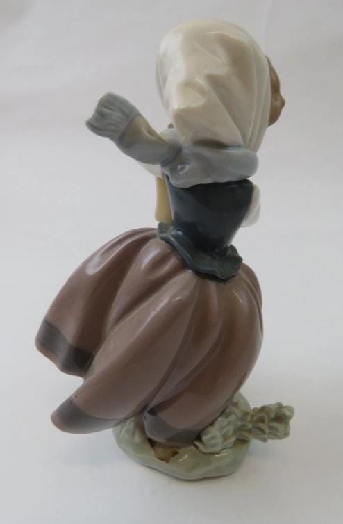 Lladro Figurine 