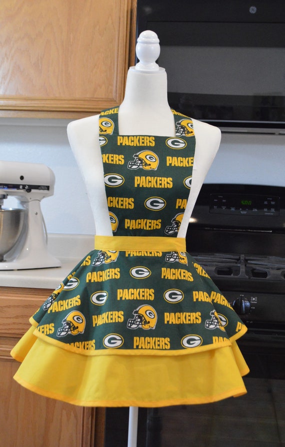 Perfect for Game Day Fun /& Flirty Hostess Gift Handmade Womens Green Bay Packers Full Apron Birthday Gift