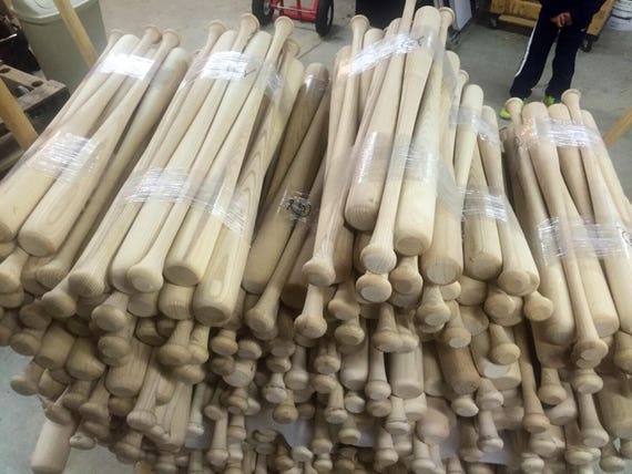 2 Mazze Da Baseball In Legno D'acero Game Ready 34" AP5 Model, Cupped, Con Difetti Lievi