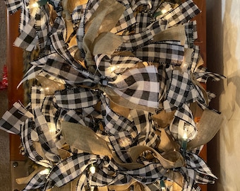 Farmhouse lighted garland