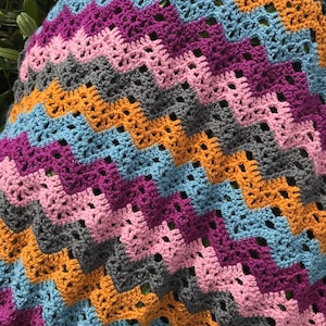 Bronte Ripple Blanket, Beginner/Easy Crochet Blanket Pattern, Ripple Blanket Pattern, chevron crochet blanket, pdf pattern image 5