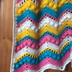 Chevron Party Blanket: Easy Chevron Crochet Blanket Pattern, beginner crochet pattern, PDF pattern image 2