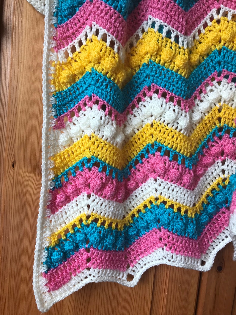 Chevron Party Blanket: Easy Chevron Crochet Blanket Pattern, beginner crochet pattern, PDF pattern image 2