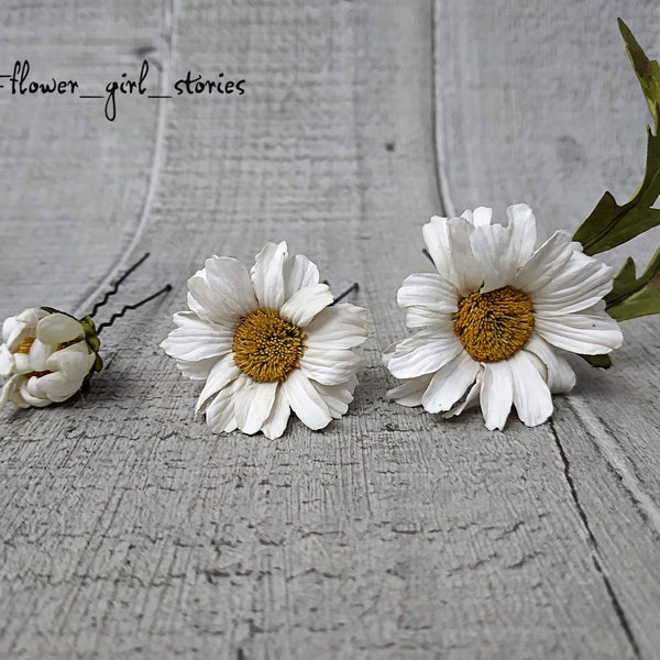 Daisy hair pins, White flowers hair pins for Bride set, Daisy wedding, Set bridesmaid pins, White flowers for hair, Tender hair ornament